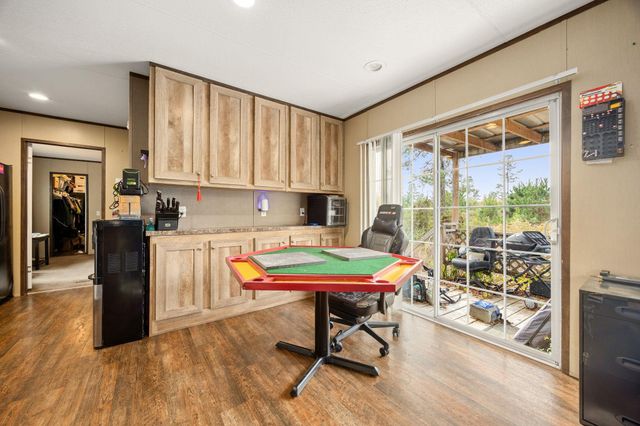 17300 Fm 943, Livingston, TX 77351