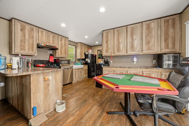 17300 Fm 943, Livingston, TX 77351