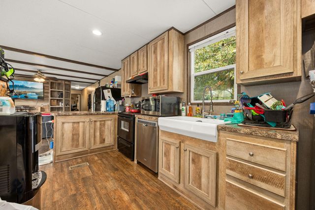 17300 Fm 943, Livingston, TX 77351