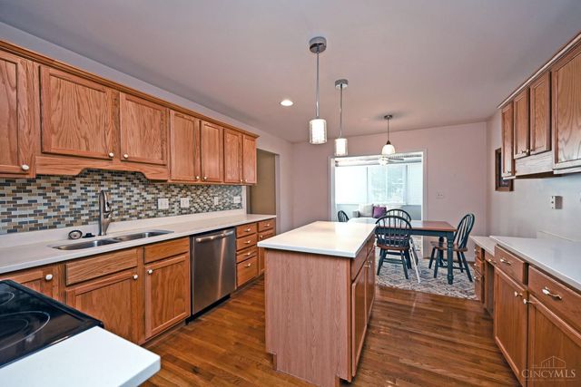 1090 Ridgepointe Drive, Union Twp, OH 45103