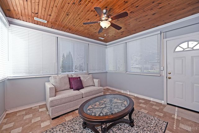 1090 Ridgepointe Drive, Union Twp, OH 45103