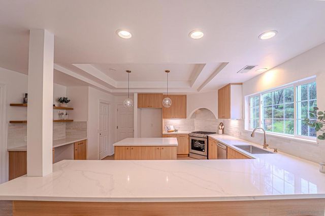 13746 Paseo Bonita, Poway, CA 92064