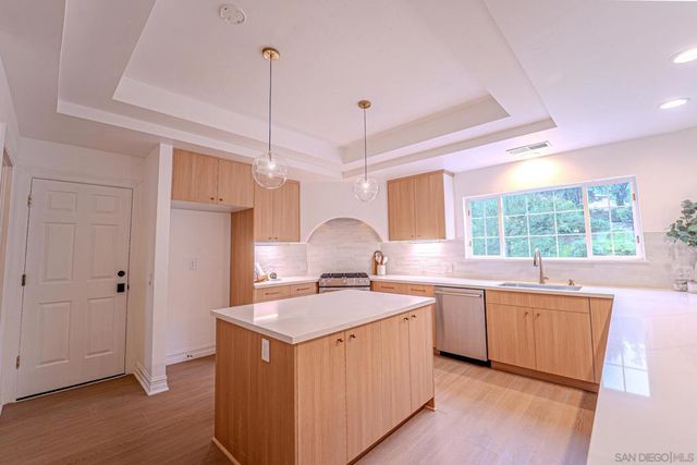 13746 Paseo Bonita, Poway, CA 92064