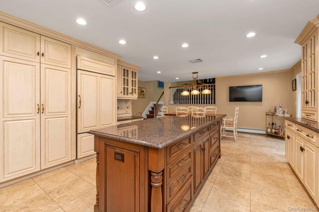 2114 Donna Drive, Merrick, NY 11566