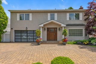 2114 Donna Drive, Merrick, NY 11566