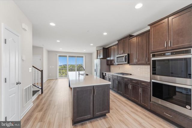 1049 HIGHPOINT TRL, Laurel, MD 20707