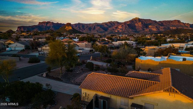 9397 E DEL MONTE Avenue, Gold Canyon, AZ 85118