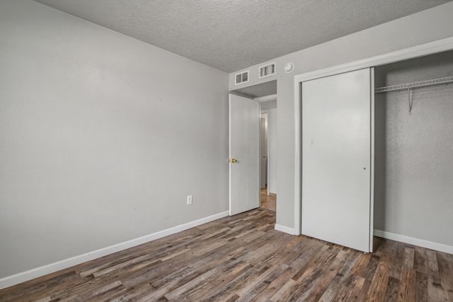 8408 Rancher Road SW, Albuquerque, NM 87121