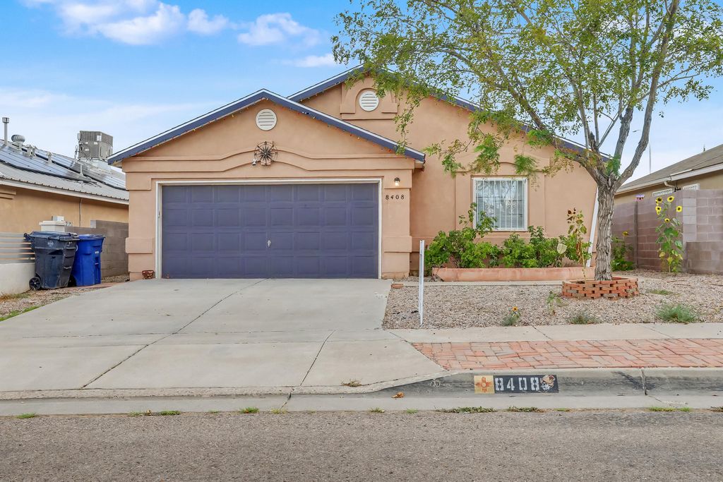 8408 Rancher Road SW, Albuquerque, NM 87121