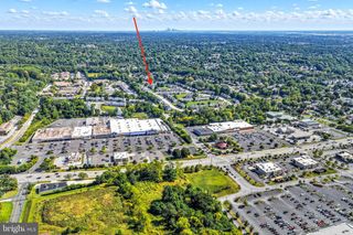 303 SCOLA RD, Brookhaven, PA 19015