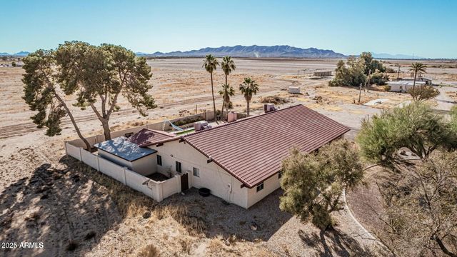 3279 E SELMA Highway, Casa Grande, AZ 85194