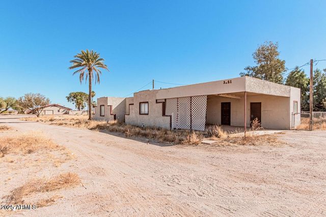 3279 E SELMA Highway, Casa Grande, AZ 85194