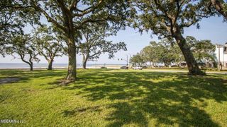 534 E Beach Boulevard, Gulfport, MS 39507
