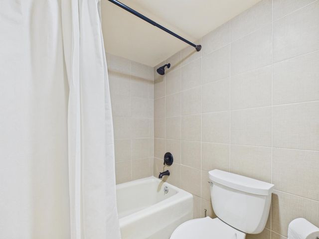 2400 PRESIDENTIAL Way 704, West Palm Beach, FL 33401