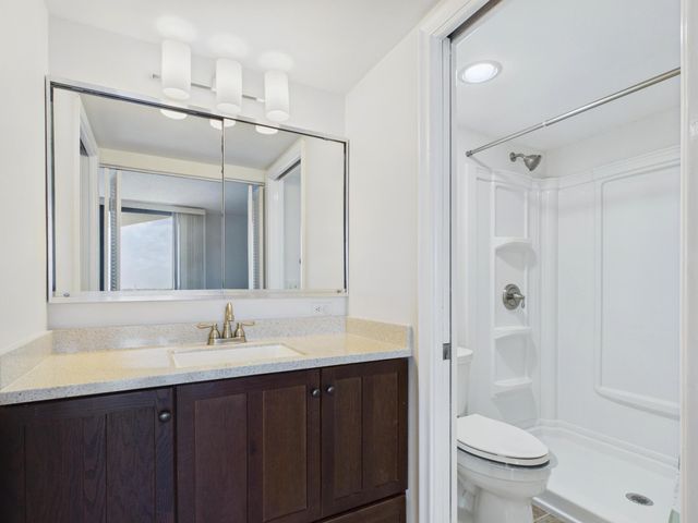 2400 PRESIDENTIAL Way 704, West Palm Beach, FL 33401