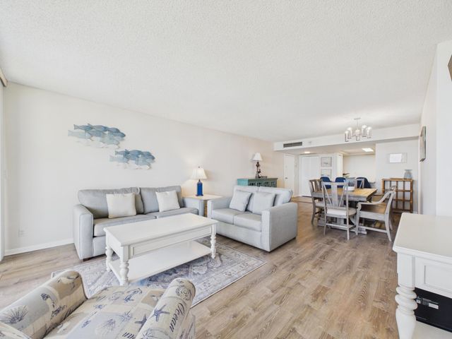 2400 PRESIDENTIAL Way 704, West Palm Beach, FL 33401