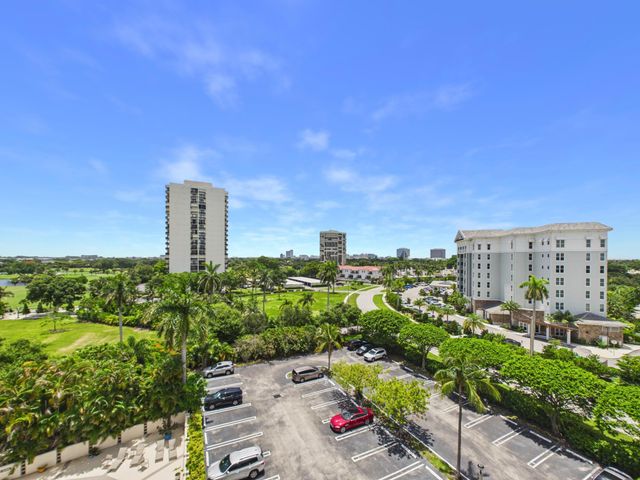 2400 PRESIDENTIAL Way 704, West Palm Beach, FL 33401