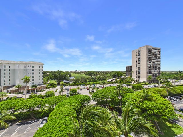 2400 PRESIDENTIAL Way 704, West Palm Beach, FL 33401