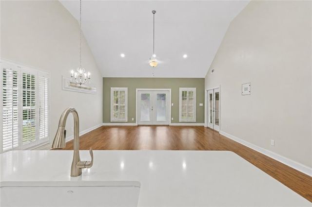 495 Rabbits Run, Fayetteville, GA 30214