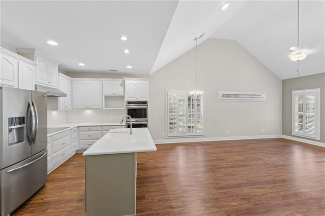 495 Rabbits Run, Fayetteville, GA 30214