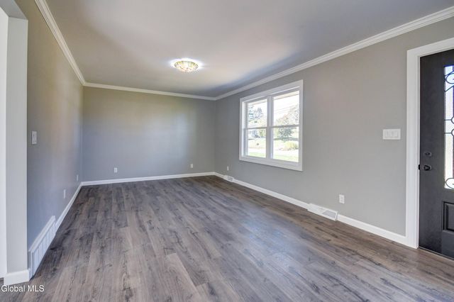 264 County Highway 154, Mayfield, NY 12078