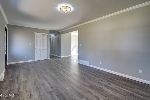 264 County Highway 154, Mayfield, NY 12078