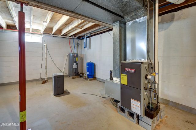 264 County Highway 154, Mayfield, NY 12078