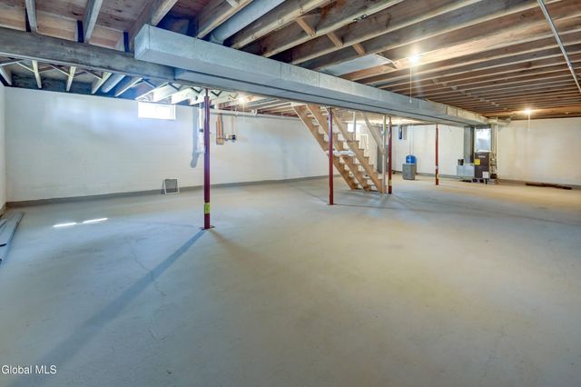 264 County Highway 154, Mayfield, NY 12078