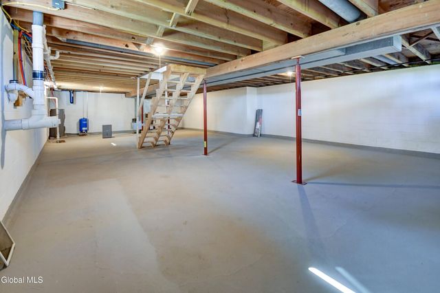 264 County Highway 154, Mayfield, NY 12078