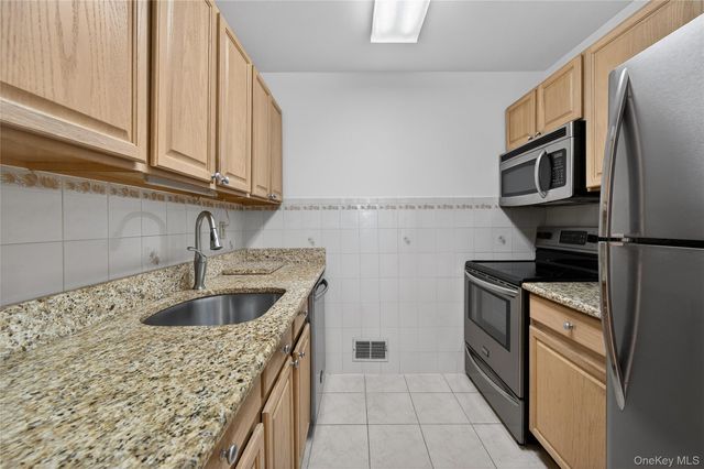 54 School Street 205, Westbury, NY 11590