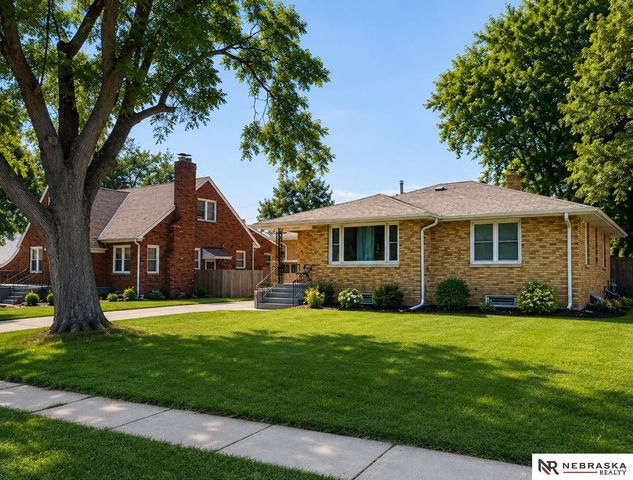 4139 M Street, Omaha, NE 68049