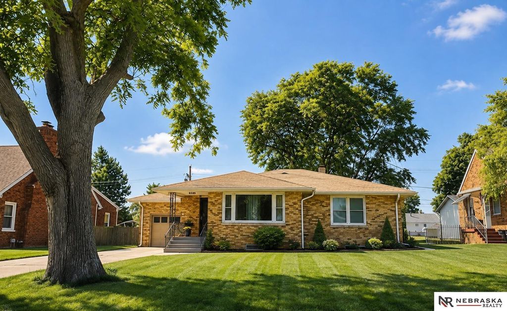 4139 M Street, Omaha, NE 68049