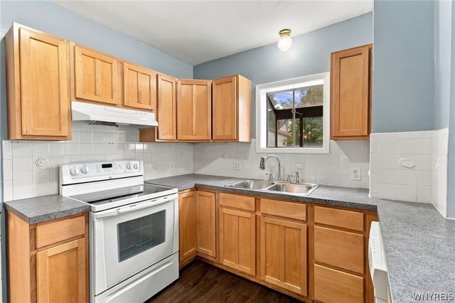 2624 Porter Road, Niagara Falls, NY 14305
