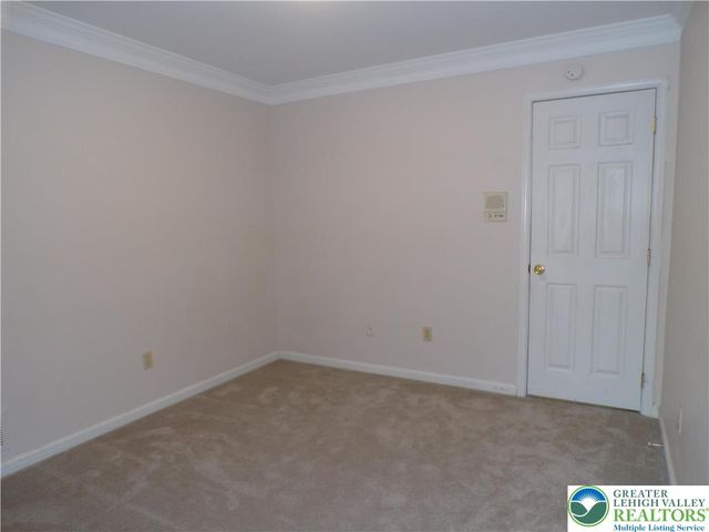 302 Windsor Place 302, Macungie Boro, PA 18062