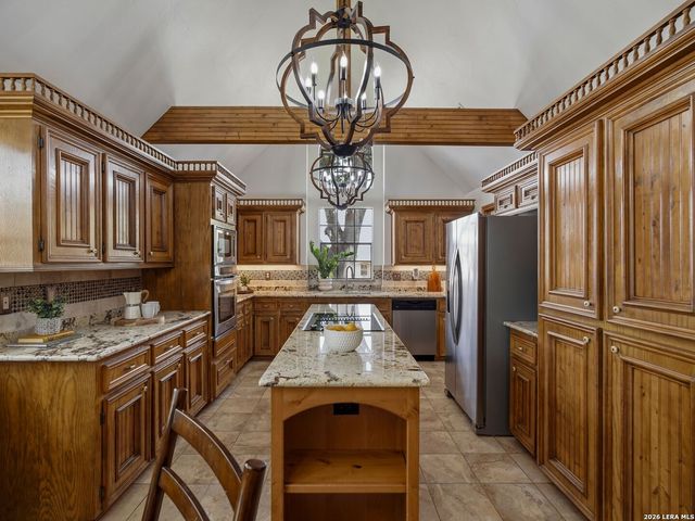 8512 Phoenix Avenue, Selma, TX 78154