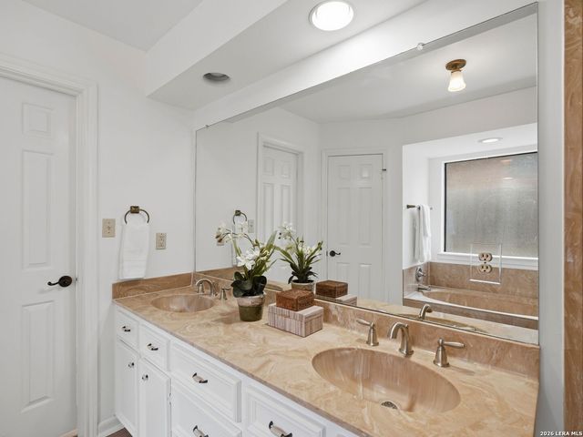 8512 Phoenix Avenue, Selma, TX 78154