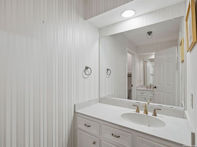 8512 Phoenix Avenue, Selma, TX 78154