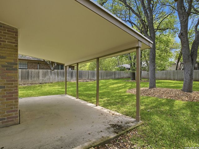 8512 Phoenix Avenue, Selma, TX 78154