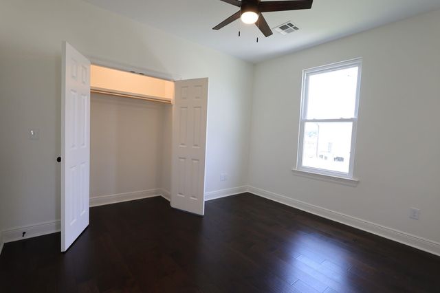 606 Jean Charles Boulevard, Gray, LA 70359