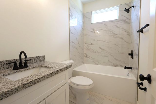 606 Jean Charles Boulevard, Gray, LA 70359