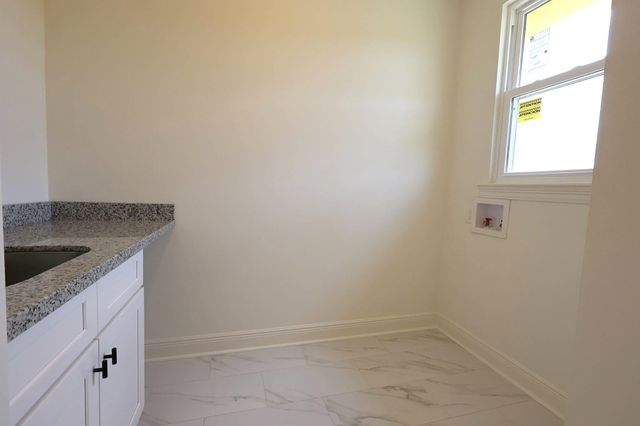 606 Jean Charles Boulevard, Gray, LA 70359