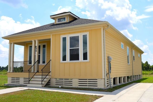 606 Jean Charles Boulevard, Gray, LA 70359