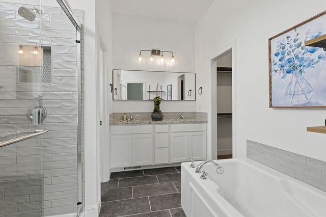 3817 N Estancia, Wichita, KS 67205