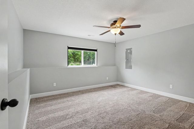 3817 N Estancia, Wichita, KS 67205