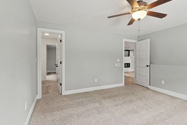 3817 N Estancia, Wichita, KS 67205