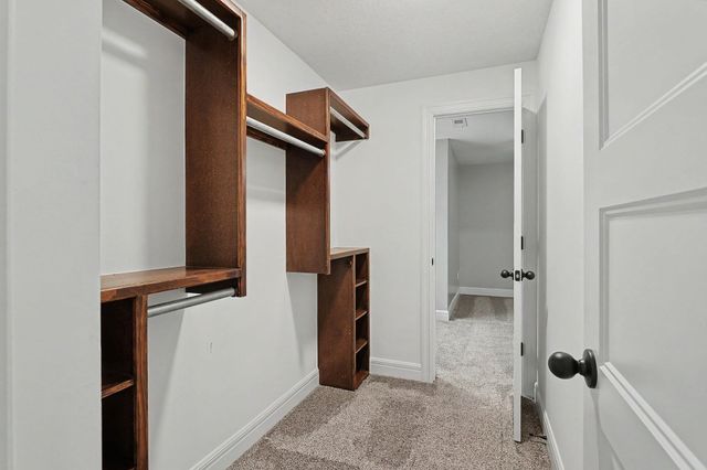 3817 N Estancia, Wichita, KS 67205