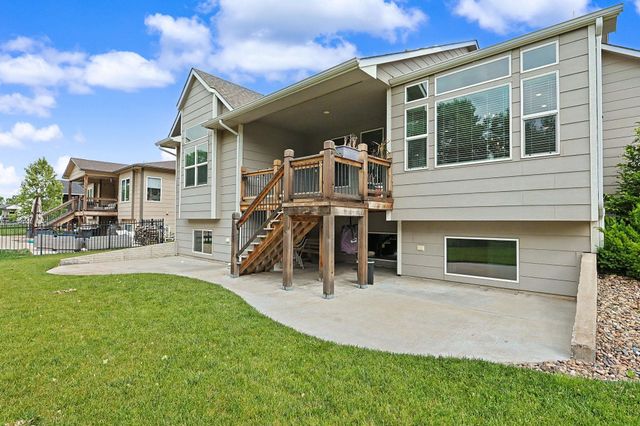 3817 N Estancia, Wichita, KS 67205