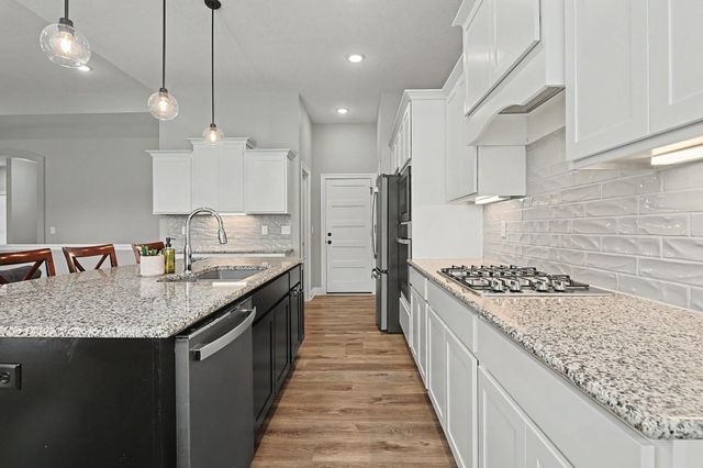 3817 N Estancia, Wichita, KS 67205