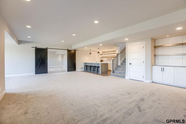 21057 Howe Street, Omaha, NE 68022