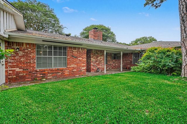 2208 Wyoming Street, Baytown, TX 77520
